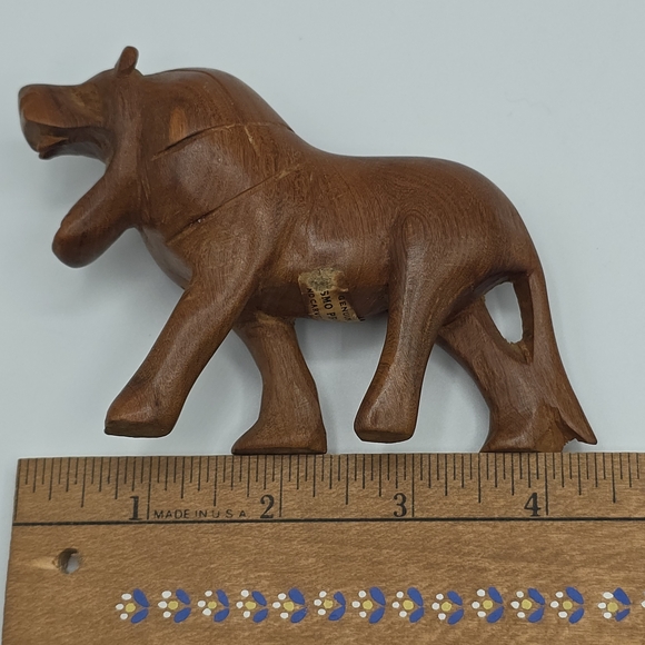 Hand Carved Kenyan Wood Lion Figurine Safari Animal Statue Genuine Kenya 4.5" - Picture 8 of 9